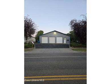 Prime opportunity to own commercial building in Post Falls