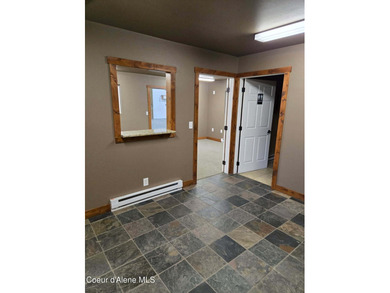 Prime opportunity to own commercial building in Post Falls