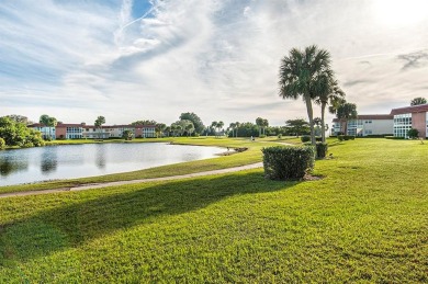 (private lake, pond, creek) Condo For Sale in Vero Beach Florida