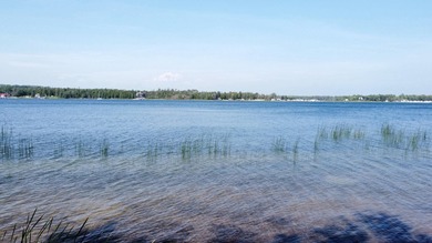 Outstanding Lasalle Island building lot offers an authentic - photo 2