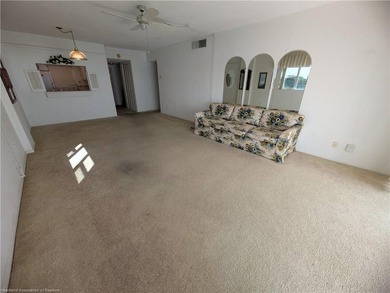 LAKEFRONT CONDO WITH FANTASTIC VIEWS! - photo 9