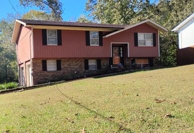 Chickamauga Lake Home Sale Pending in Hixson Tennessee