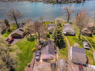 Cooley Lake Home Sale Pending in White Lake Michigan