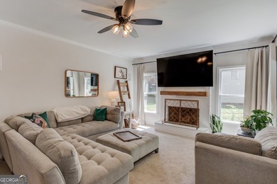 Beautifully updated brick-front home in a quiet cul-de-sac with - photo 8