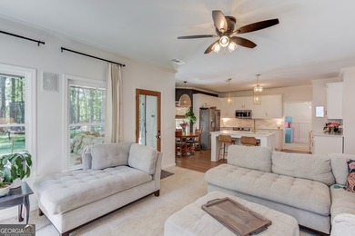 Beautifully updated brick-front home in a quiet cul-de-sac with - photo 10