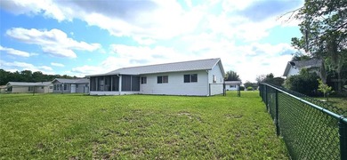 Welcome to this beautifully maintained 3-bedroom, 2-bath, 2-car - photo 4