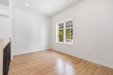 An exceptional opportunity to acquire a property on the shores - photo 16