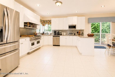 Welcome to 58 Michael Loop. Nestled in the prestigious Emerson - photo 16