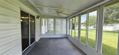 Welcome to this beautifully maintained 3-bedroom, 2-bath, 2-car - photo 8