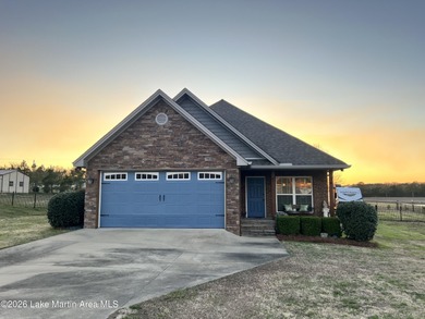 Lake Home For Sale in Tallassee, Alabama