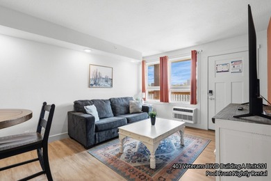 Location, amenities, and convenience all come together at this - photo 4
