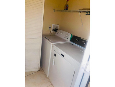 NICE 3/2 LOCATED ON THE HEART OF WEST PALM - photo 38