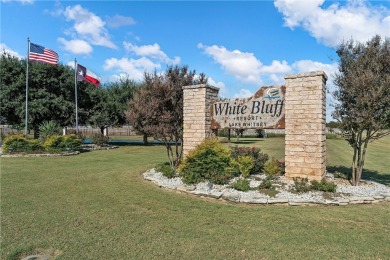 Lake Whitney Home For Sale in Whitewright Texas