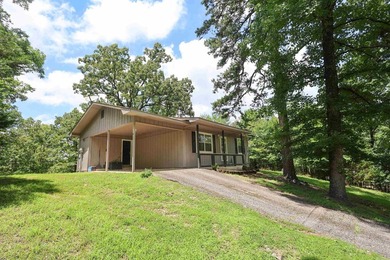 Move-in ready and located in the Lake Hamilton School District - photo 3