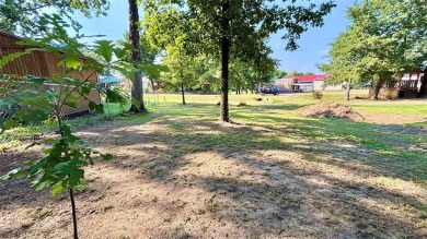 Lake Lot For Sale in Quitman, Texas