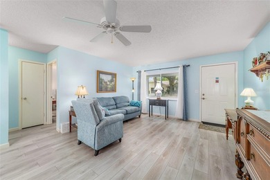 Welcome home to this beautifully updated Birmingham model villa - photo 5