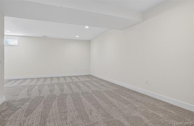 Brand new END-UNIT RANCH condo! Fully complete and ready for you - photo 17