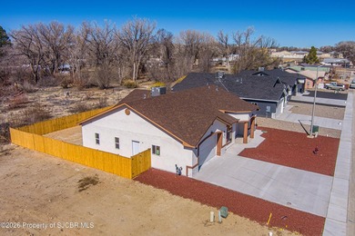 Stunning brand new Spanish Modern construction located in a - photo 4