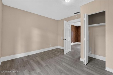 Back on the market and priced to sell! This beautifully updated - photo 3