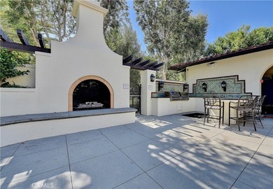 Welcome to 7 Corte Sevilla, a single-level home on a private - photo 48