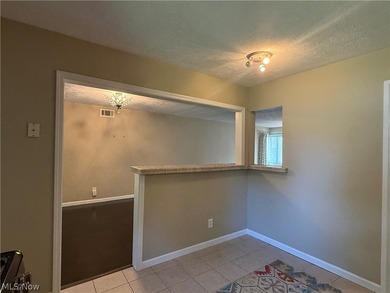 Welcome to this beautiful move-in-ready 3 bedroom 2 bath 1761 sq - photo 10