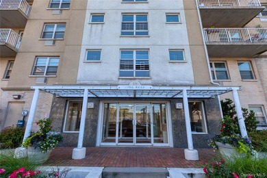 Discover your own slice of the Rockaways with this beautifully - photo 1