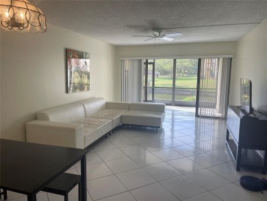 (private lake, pond, creek) Condo For Sale in Deerfield Beach Florida