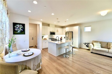 Corner lot, Lake view detached home comes with many upgrades, A - photo 4