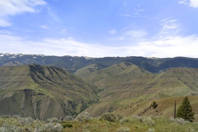 Here's your chance to own a breathtaking piece of Idaho just - photo 11