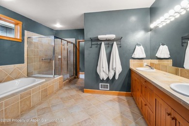 Enjoy the ease of a low-maintenance home in one of Carbondale's - photo 14
