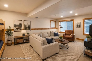 Enjoy the ease of a low-maintenance home in one of Carbondale's - photo 21