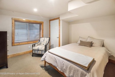 Enjoy the ease of a low-maintenance home in one of Carbondale's - photo 22