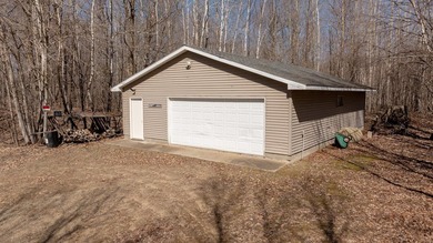 Discover your perfect lakeside retreat on stunning Boy Lake, one - photo 30