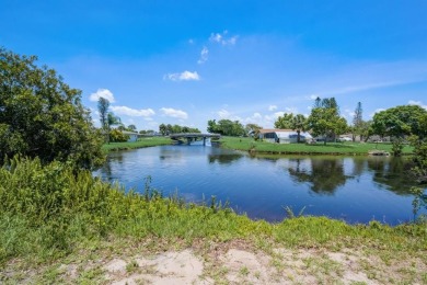 Rotonda West Lakes and Canals Condo For Sale in Rotonda West Florida