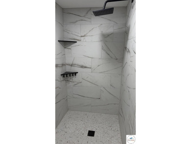 Fully Renovated, Like-New 3 Bedroom, 3 Bath Home with Modern - photo 32