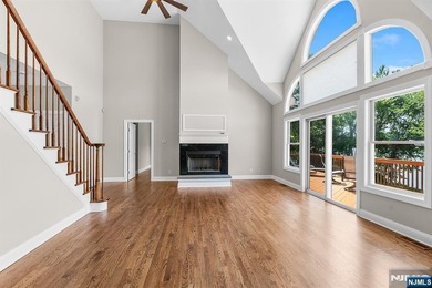 Prepare to experience lakefront living at its absolute best! Set - photo 10