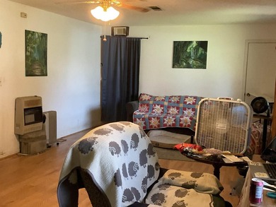 Investors or great family home located on a spacious FULLY - photo 8