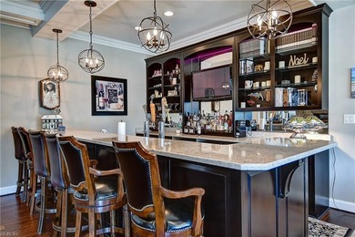 Custom built Manor by Jack Schoch in sought after Great Neck - photo 14