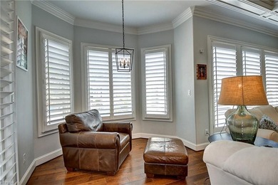 Custom built Manor by Jack Schoch in sought after Great Neck - photo 20