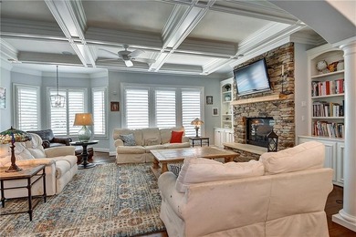 Custom built Manor by Jack Schoch in sought after Great Neck - photo 21