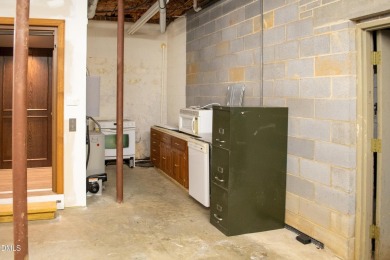 **Charming Family Home in Oxford - A Blend of Comfort and