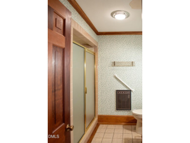 **Charming Family Home in Oxford - A Blend of Comfort and