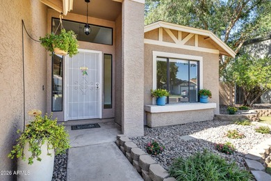 Located in a desirable Chandler neighborhood, this recently - photo 4
