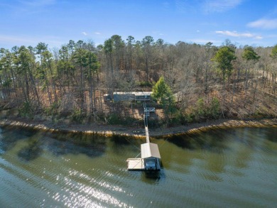 Lewis Smith Lake Home For Sale in Arley Alabama