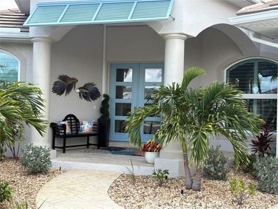 WATERFRONT BEAUTY IN DESIRABLE Punta Gorda Isles! Stunning - photo 3