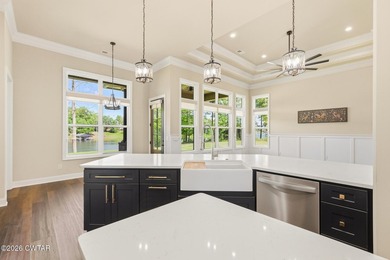 Price improvement! Seller has relocated! Motivated! Custom lake - photo 14