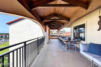 A rare Intracoastal Waterway frontage penthouse offering nearly - photo 9
