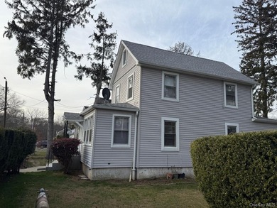 Welcome to this charming home in the heart of Suffolk County! - photo 20
