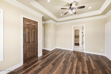 Price improvement! Seller has relocated! Motivated! Custom lake - photo 21