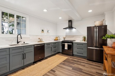 Positioned in the heart of the Marina, 1308 Francisco offers a - photo 6